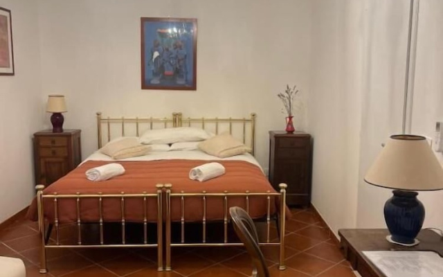 Levante Camere