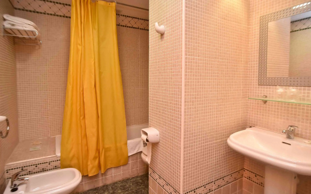 Hotel Adsubia