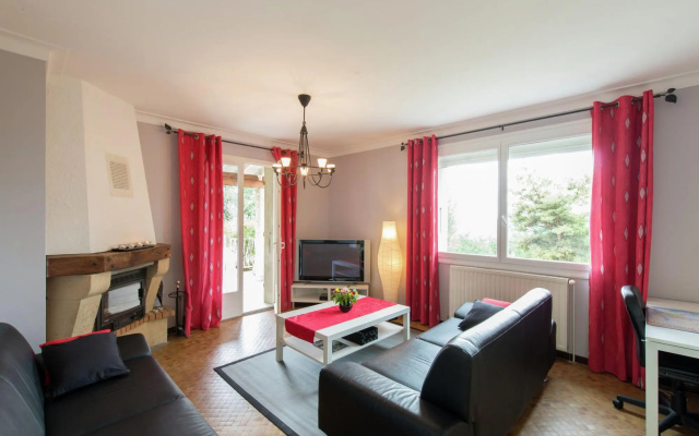 Relaxing Retreat in Bathernay