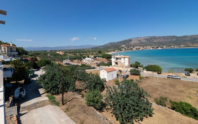 SeaView Flat Near the Beach