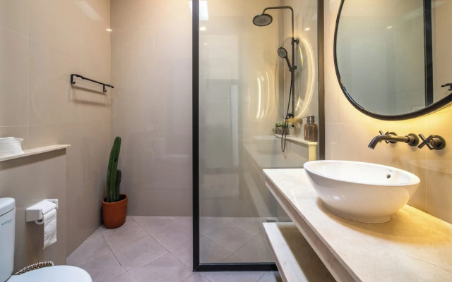 Calmaan Villa By Betterplace