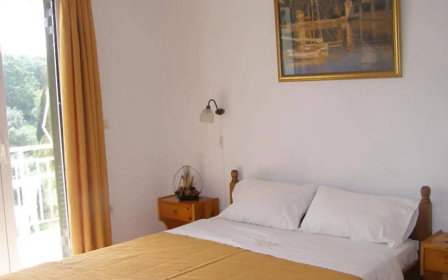 Evridiki Apartments