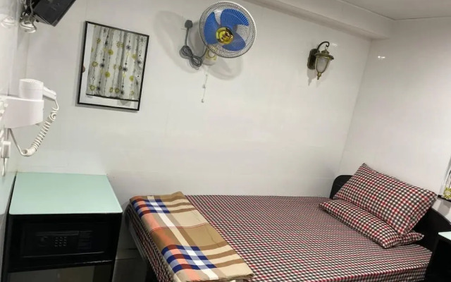 New Day Night Hostel