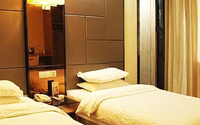 Wuyue Qianmen Hotel