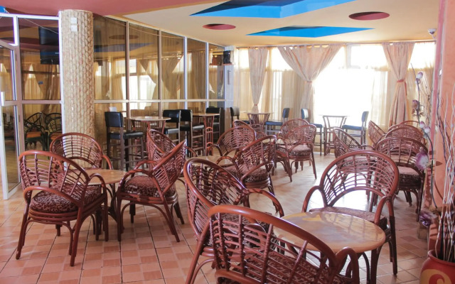 Pearl Palace Hotel