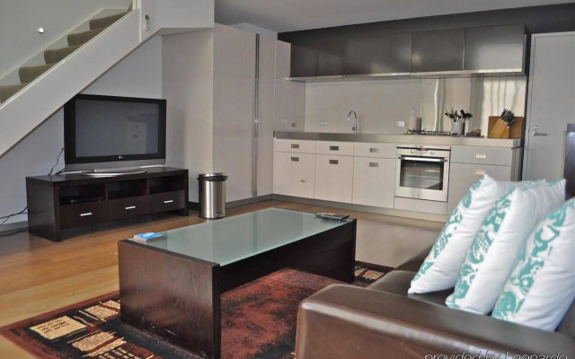 Astra Apartments - St Kilda Rd