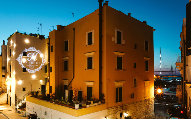 The Harbor Luxury Living