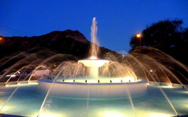 Diamond Head Beach Hotel 805