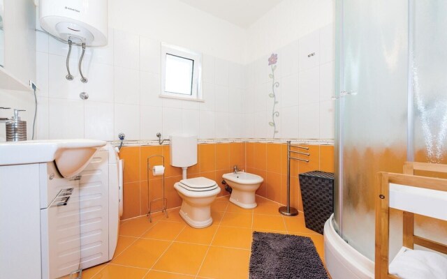 Awesome Home in Kalebova Luka With Wifi and 6 Bedrooms