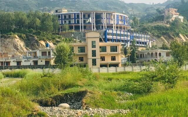 Muree Continental Hotel