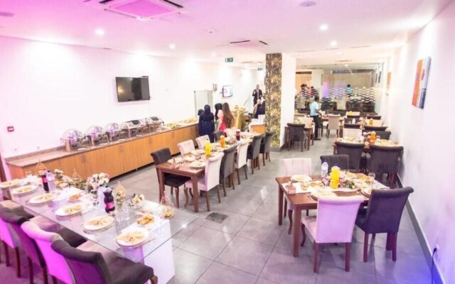 Palm Aparthotel