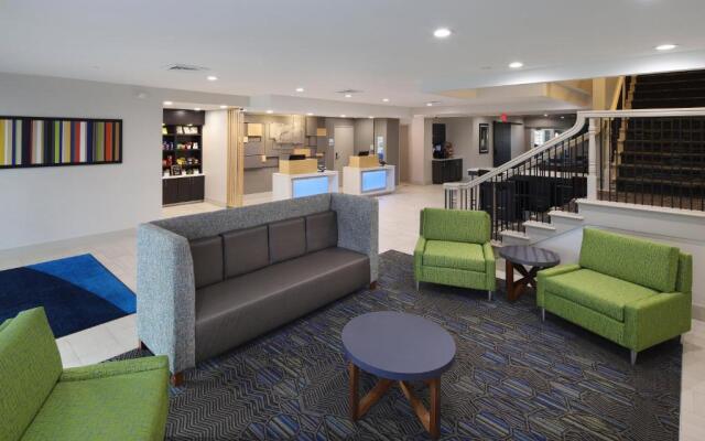 Holiday Inn Express Grand Rapids SW by IHG