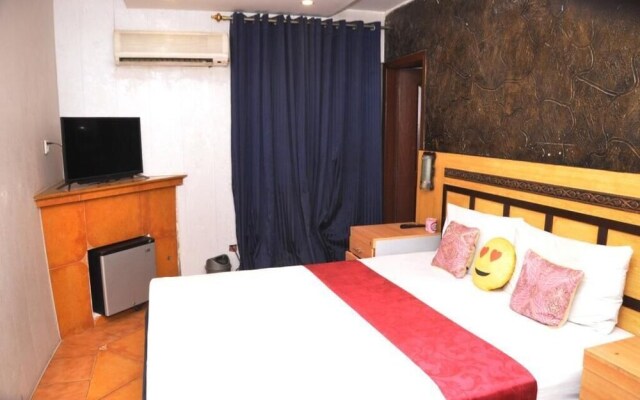 Royal suites Hotel