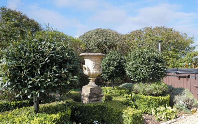 Pomme Blushe House