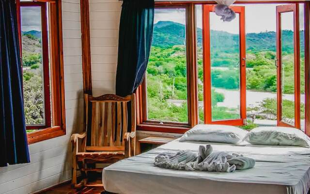 Magnific Rock - Surf Resort & Yoga Retreat Nicaragua - Hostel