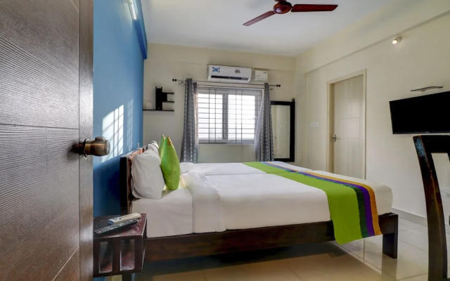 Hotel 12 Degrees West EGL