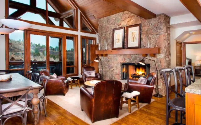 Bachelor Gulch Village