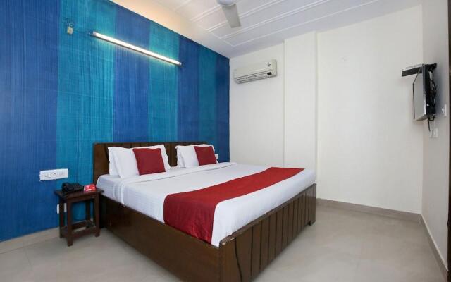 OYO 6366 Grand Regal Hotel
