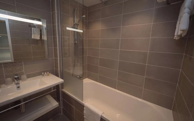 Best Western Hôtel Le Roof