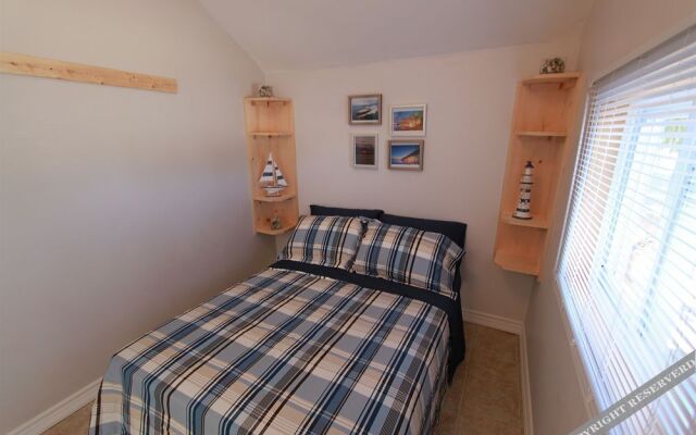 Plovers Cove Cottage