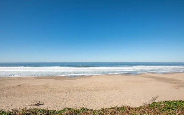 Sailor Jack's Oceanfront Inn