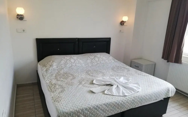 Karam Hotel