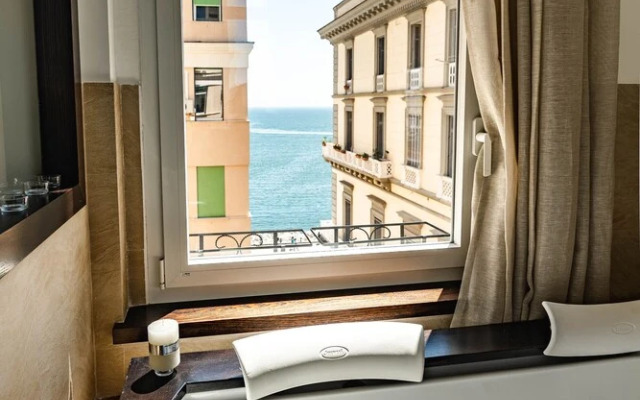 AD MAIORA Boutique Suite