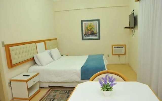 Rovi Plaza Hotel