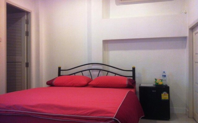 Khao Lak Guesthouse