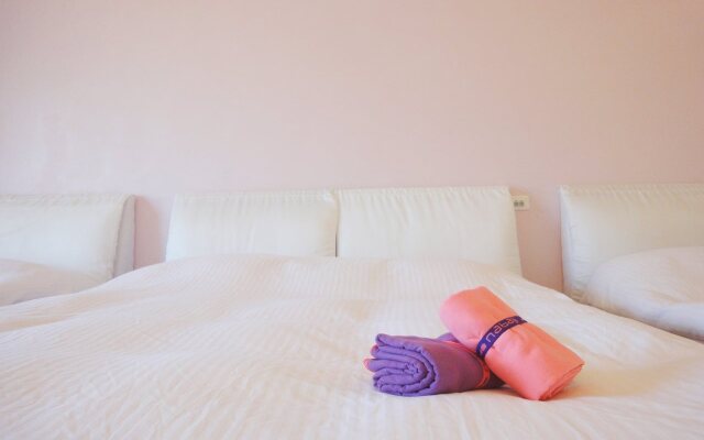 MiNaMi Inn Kenting