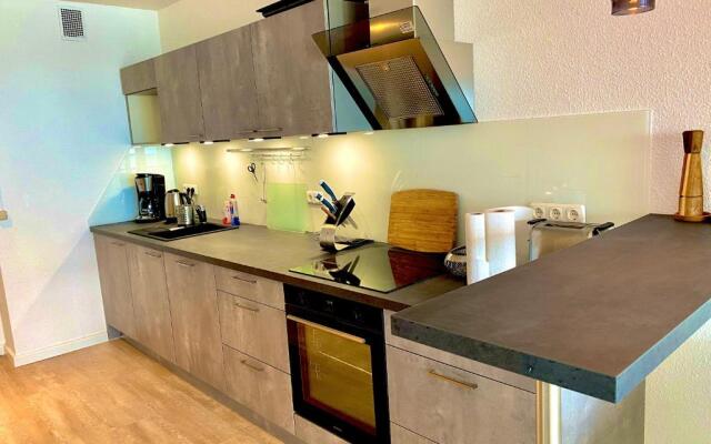 Studio-Apartment mit Panorama-Meerblick und direkter Strandlage in Scharbeutz