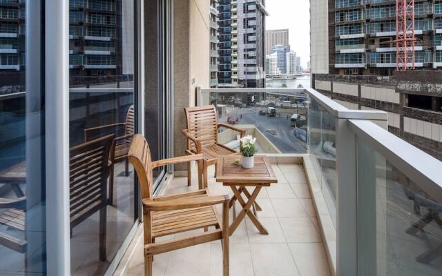 Trendy & Modern 1BR in Marina - Sleeps 4!