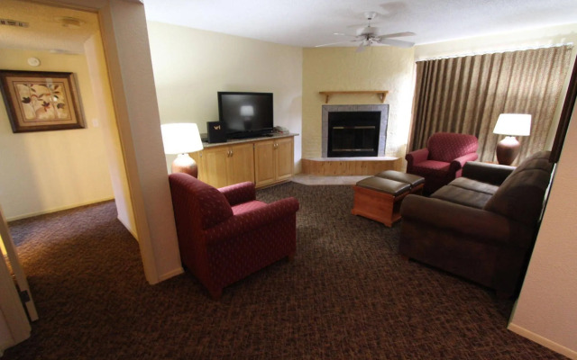 Crown Point Resort
