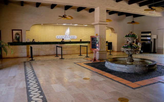 Costa De Oro Beach Hotel