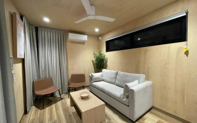 Takarakka Bush Resort – Guest Rooms – Rewan