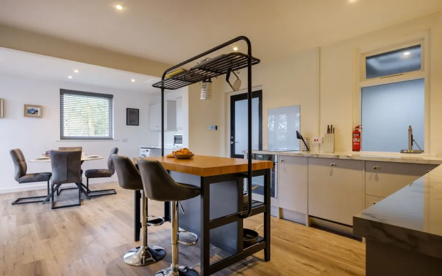 Paddock House
