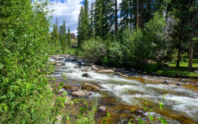 The River House 3 Bedroom Cabin