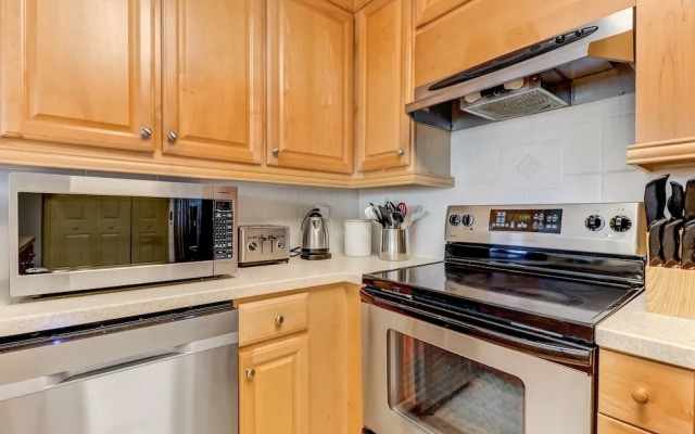 Redecorated Pet Friendly Home by RedAwning