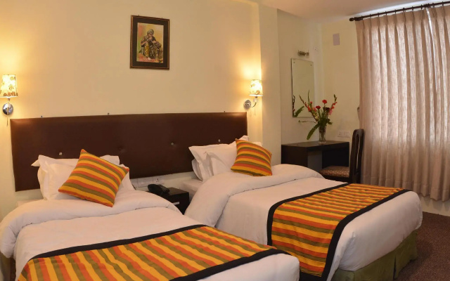 Hotel Serenity