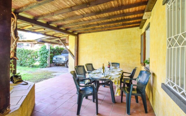 Stunning Home in Cannigione With 2 Bedrooms