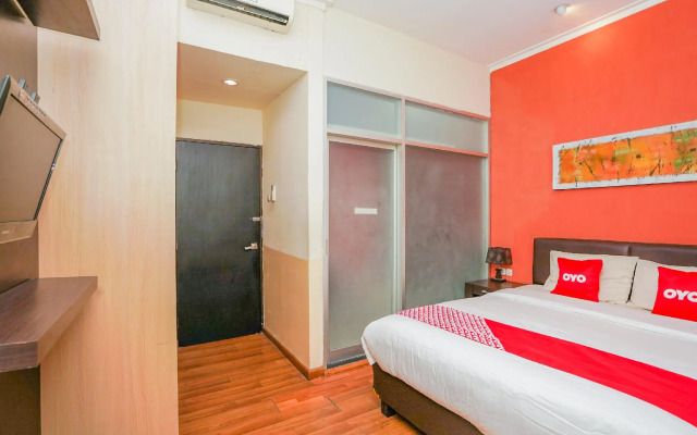 OYO 1956 Kana Family Residence