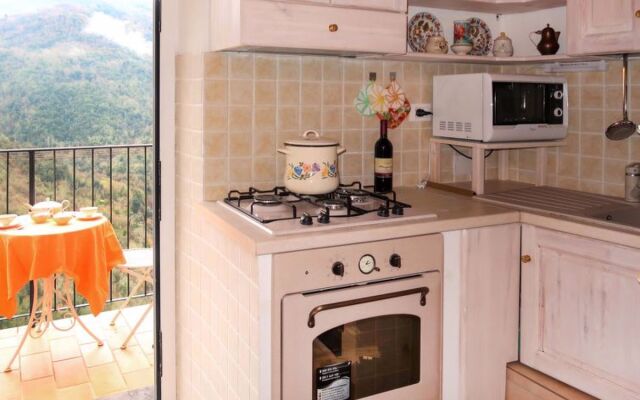 House Reanna Apricale