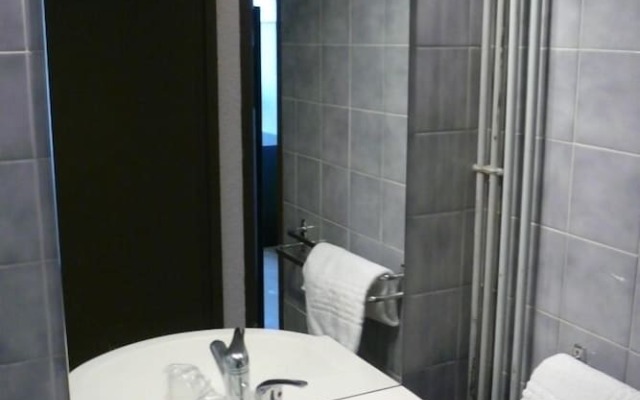 Le Kangourou by Popinns