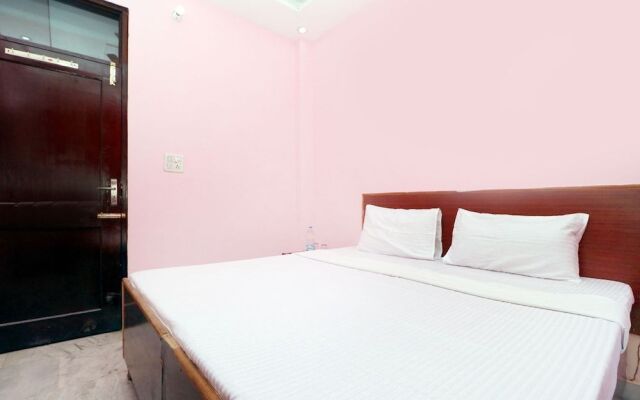 Spot On 41567 City Inn Guest House
