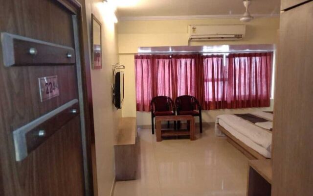 OYO 2289 Hotel Radha Palace