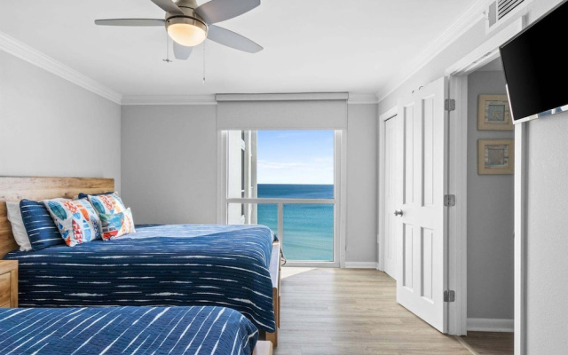 Shoreline Towers 1092 2 Bedroom Condo