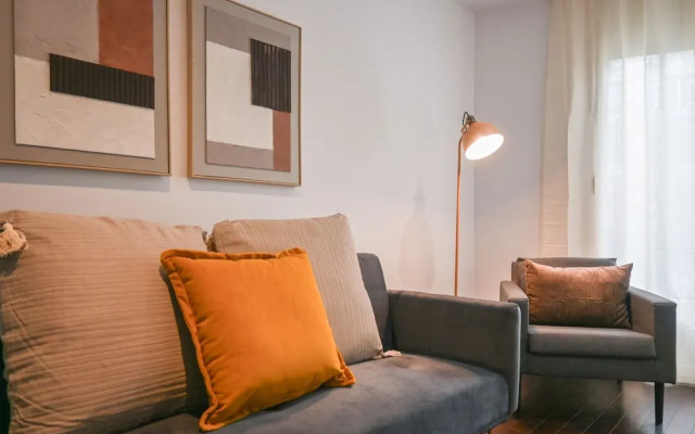 M Sen1692 Amplio Apartamento con Balc n en Calle