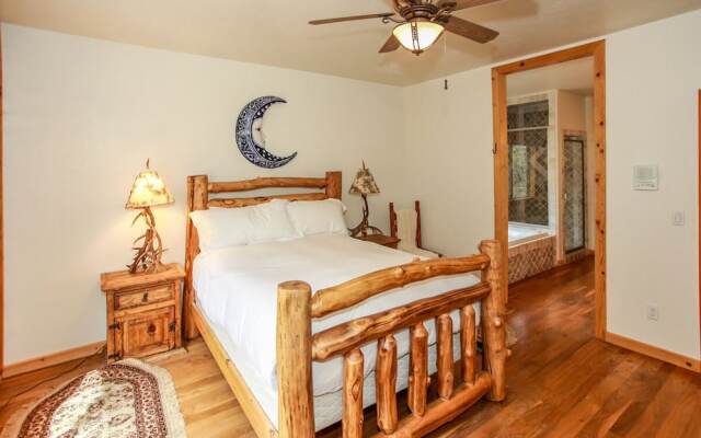 Castle Glen Chalet-1845 by Big Bear Vacations