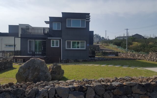 D2 House