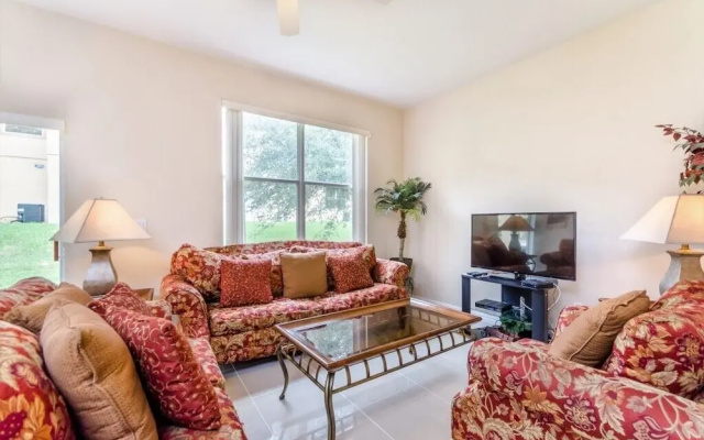734lam 3 Bedroom Townhouse